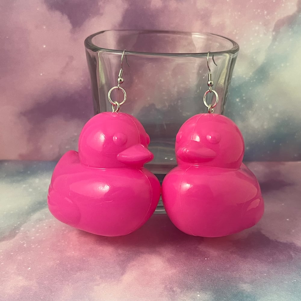 Image of Ball Pit Ducky Kandi Earrings