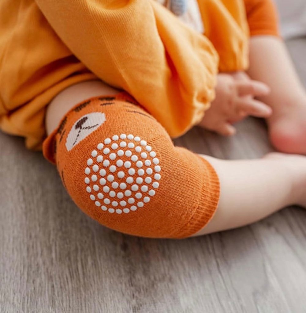 Image of 1 Pair Cartoon Knit Knee Pads – Soft & Comfy Crawling Protection for Babies (Ages 0–3 Years)