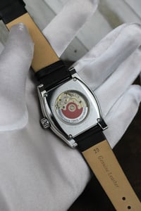 Image 3 of 2001 Oris Miles Tonneau Day-Date 7539 - Automatic Movement