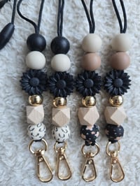 Black Daisy Lanyard