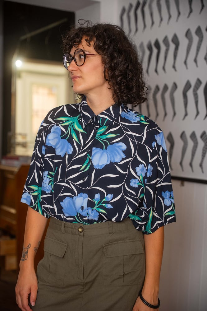 Image of Camicia flowers blue