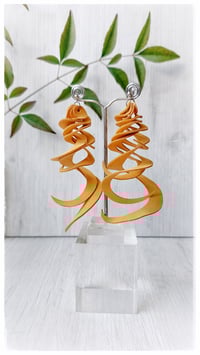 Image 1 of Orecchini artigianali in pelle CURLS  - Mandarino 