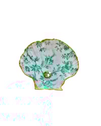 Voutoumi Beach Trinket Shell