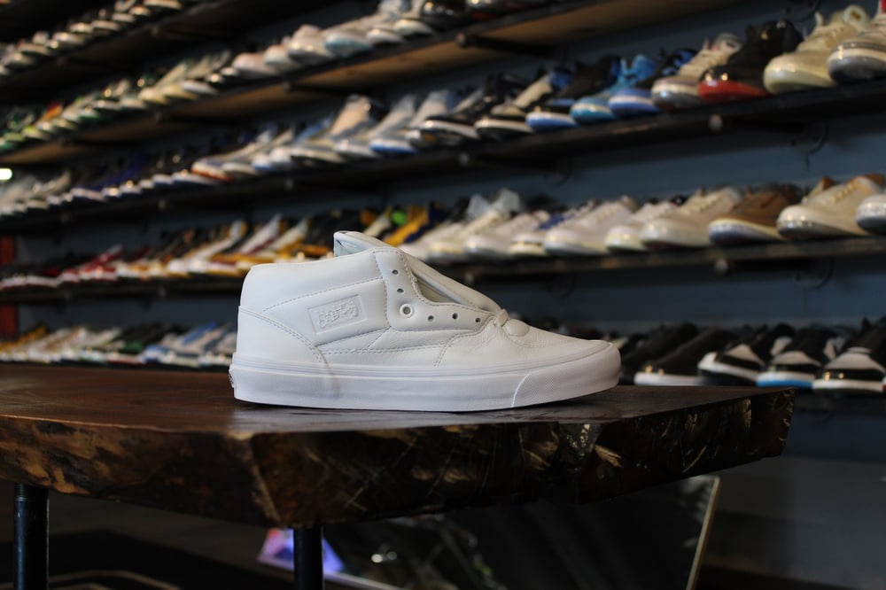VANS HALF CAB MLD PODIUM "WHITE"