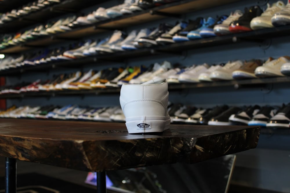VANS HALF CAB MLD PODIUM "WHITE"