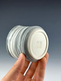 Image 3 of No.32 | Black and White Marbled Porcelain Tumbler