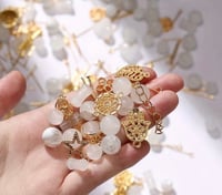 Image 1 of 1032 Beads:  - White 