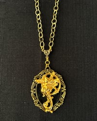 Image 1 of Sypher
