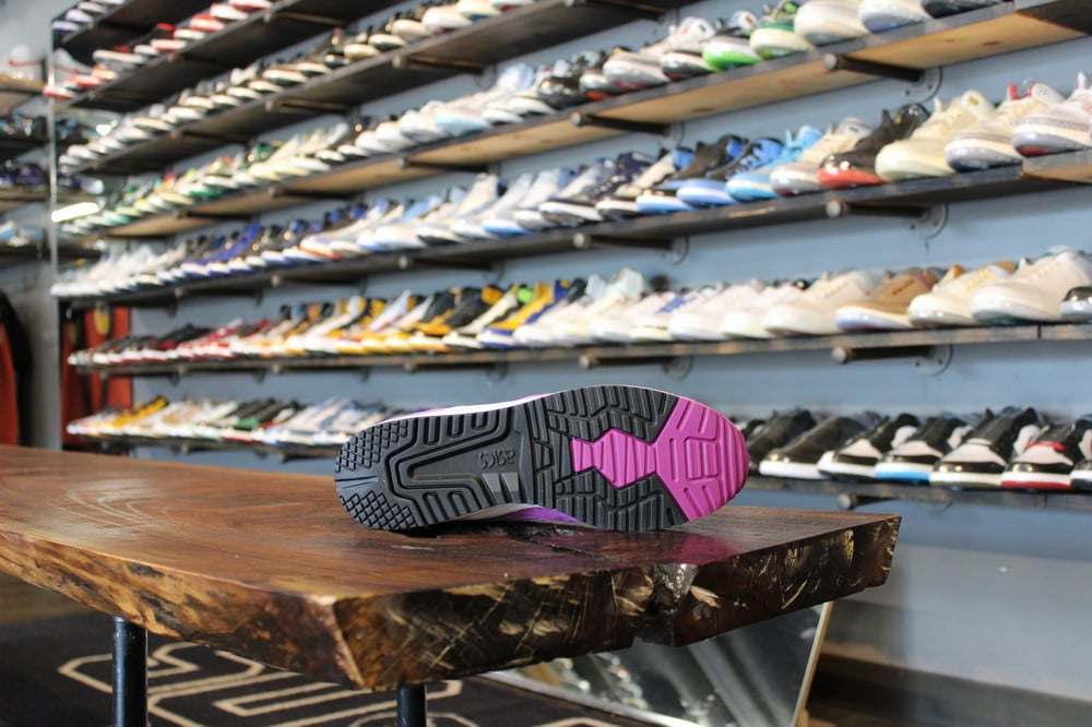 ASICS GEL-LYTE III (3) OG x AWAKE NY "BLACK/PINK"