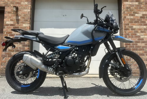 Image of 2025 Himalayan 450 in Slate Poppy Blue