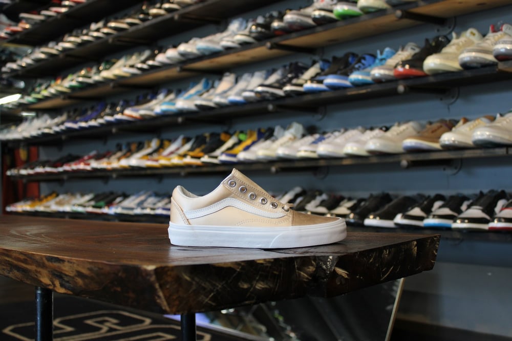 VANS OLD SKOOL SATIN LUX "BLUSH/WHITE"