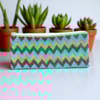 Image 7 of Make-up beaded bag 