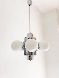 Image 3 of //VENDIDA//  LÁMPARA VINTAGE CROMADA CON 5 GLOBOS, AÑOS 70