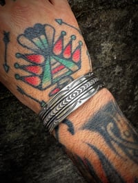 Image 4 of WL&A Handmade Ingot Old Style 44 Arrowheads Cuff - Size 7" to 7.5" Wrist