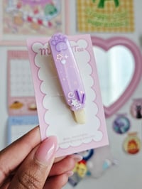 Image 3 of Pawky Hair Clip