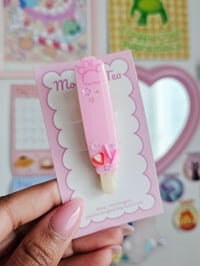 Image 4 of Pawky Hair Clip