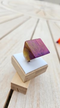 Image 3 of  PASCALINE nacré violette