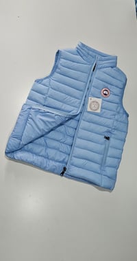 Image 4 of Mens Canadagoose  Body warmer 