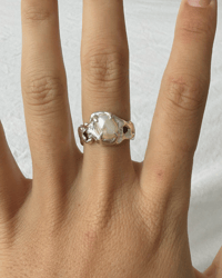 Image of GROTESQUE–02