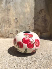 Image 3 of vase (tomatoes)