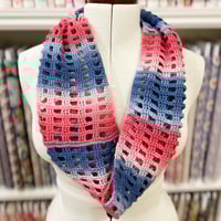 Image 1 of Fretwork Infinity Cowl Pattern 