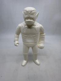 Image 1 of CANNIBAL F*CKFACE VINYL FIGURE (WHITE)