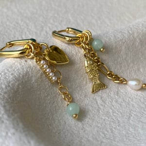 Image of Charming Gold