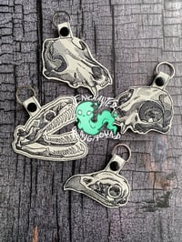 Image 2 of Keyfob - Canine Skull