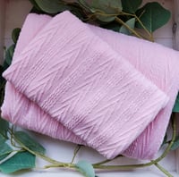 fond + wrap newborn rose pâle a motif 