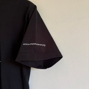 Image of The Metropolitan Museum of Art 'William the Hippo' T-Shirt (sz S)