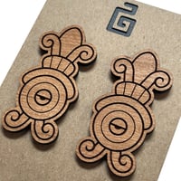 Image 2 of xochitl / wood / cherry