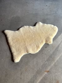 Image 1 of New Zealand Sheepskin Rug