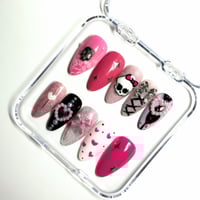 Priklijuojami nagai - Draculaura (Vidutinio ilgio)