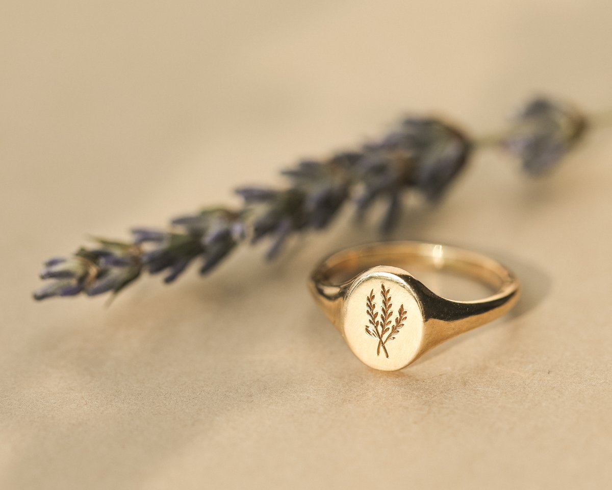 Image of Botanic Lavender engraved signet ring (made in silver or 9ct gold)