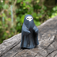 Image 2 of Medium & Large Skully Ghosties 