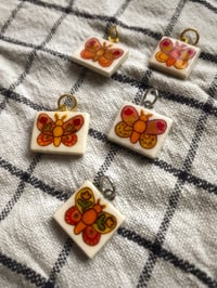 Image 3 of flower moths