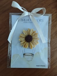 Image 4 of PETALI DI CERA