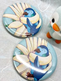 Image 2 of Warm Daisy Hugs Button