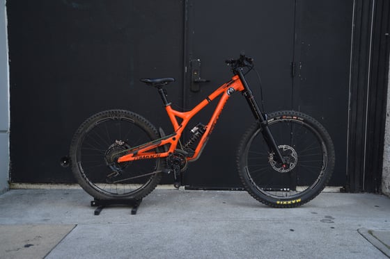 Image of Commençal SUPREME DH V4.2 Bike