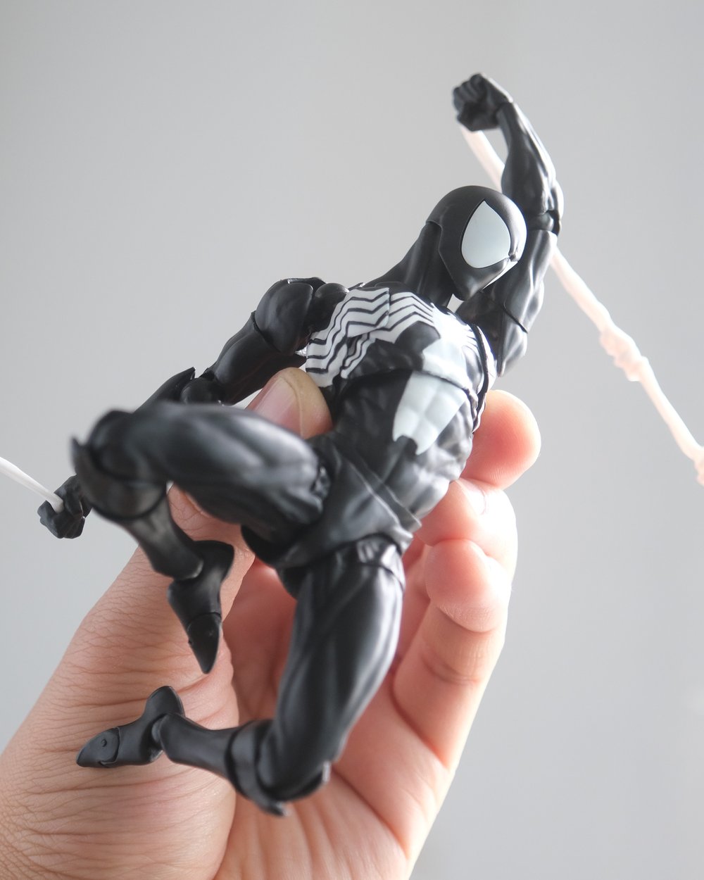 ASM300 SYM SCULPT (MESS TOYS)