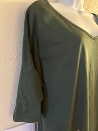 Image 4 of New 2X Jennifer Lawrence Layered Sleeve top #571*8