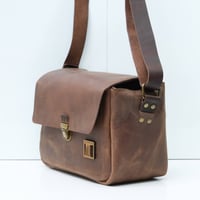 Image 4 of Soft Box in vintage brown