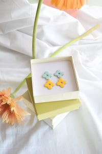 Image 1 of Zinnia