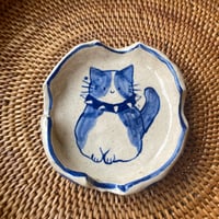 Image 2 of Choker Cat Ashtray