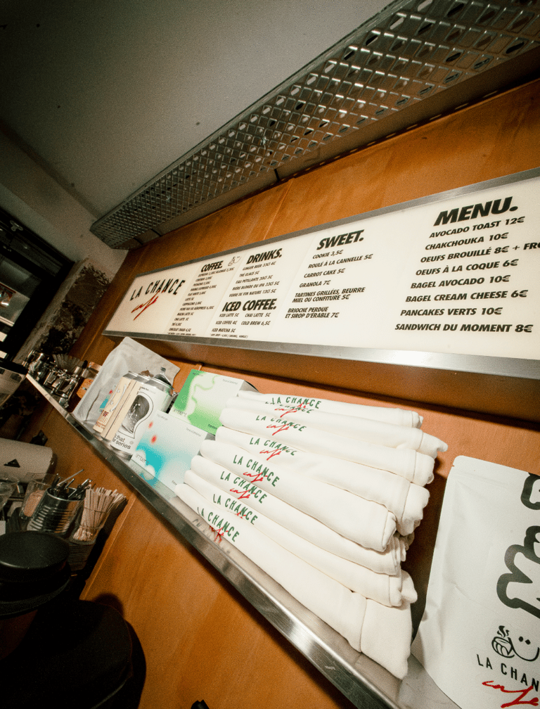 TEE LA CHANCE CAFÉ Image 4