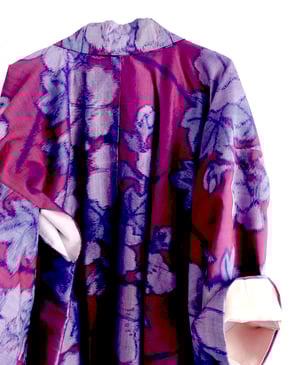 Image of Copy of Kimono dame af kobaltblå silke m meisen vævning