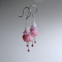 Image 2 of Floral gradient earrings (pink)
