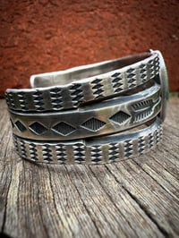 Image 7 of WL&A Handmade Ingot High Grade Patagonia Turquoise Arrow Cuff - Size 7 to 7.5" Wrist