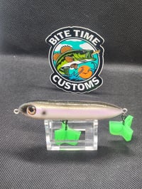 “Lavender Shad” Plug