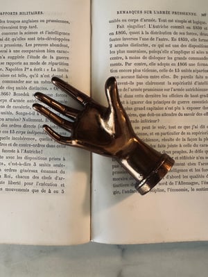 Image of Presse-papier en forme de main en bronze, époque victorienne // XIXème siècle
